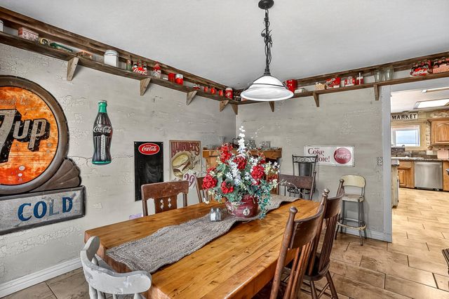 1819 Pleasant Hill Road, Seymour, MO 65746