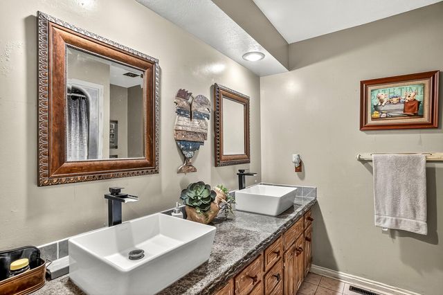 1819 Pleasant Hill Road, Seymour, MO 65746