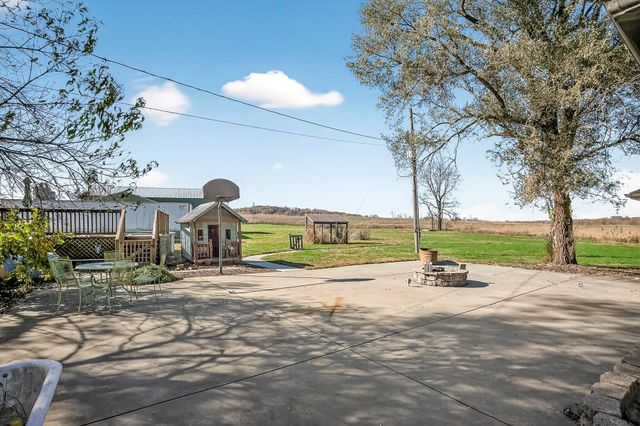 1819 Pleasant Hill Road, Seymour, MO 65746