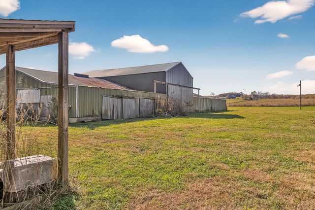 1819 Pleasant Hill Road, Seymour, MO 65746