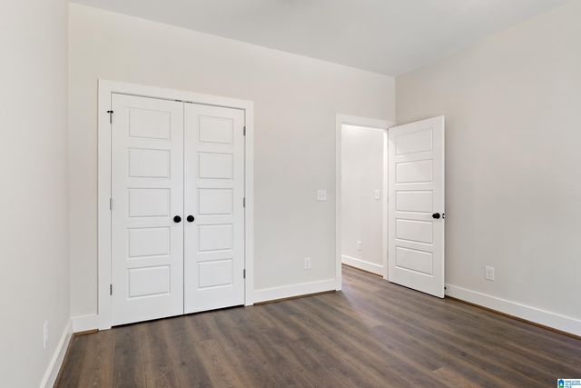 1060 OAK VALLEY DRIVE, Leeds, AL 35094