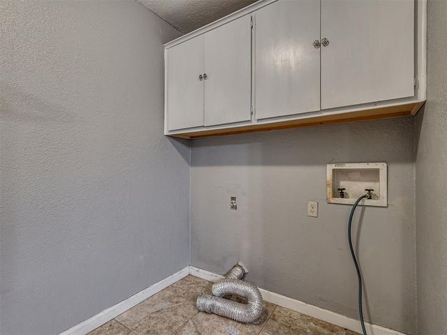 12319 SW 14th Street, Yukon, OK 73099