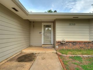 12319 SW 14th Street, Yukon, OK 73099