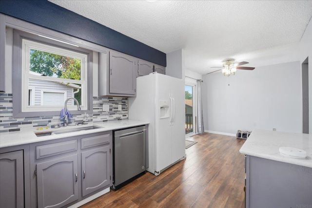 1241 Ingersoll Road, Waterloo, IA 50701