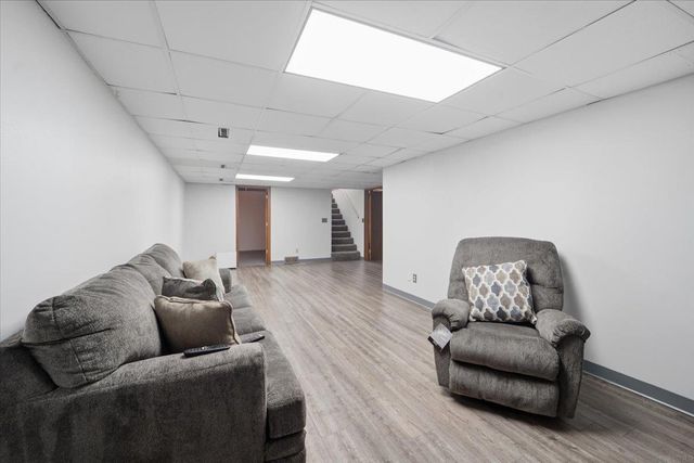 1241 Ingersoll Road, Waterloo, IA 50701