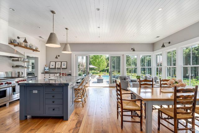 5310 Silverado Trl, Napa, CA 94558