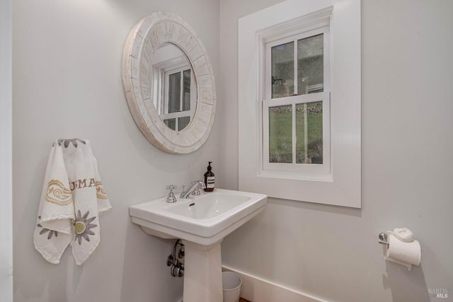 5310 Silverado Trl, Napa, CA 94558