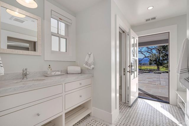 5310 Silverado Trl, Napa, CA 94558