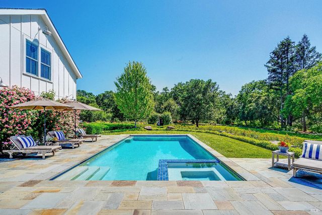 5310 Silverado Trl, Napa, CA 94558