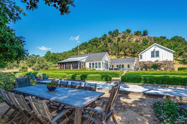 5310 Silverado Trl, Napa, CA 94558