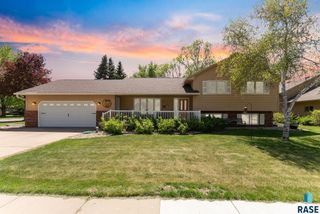 3525 S Matthew Dr Drive, Sioux Falls, SD 57103
