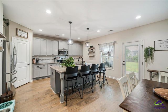 5 star moss Court, Kathleen, GA 31047