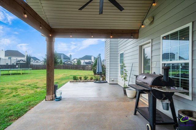 5 star moss Court, Kathleen, GA 31047