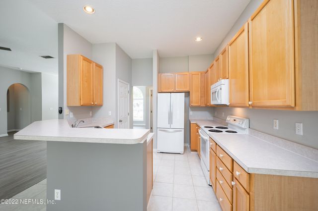 171 ELMWOOD Drive, Jacksonville, FL 32259