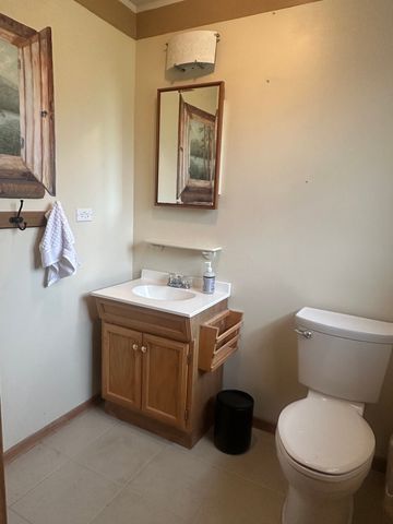 17131 Ozark Avenue, Tinley Park, IL 60477