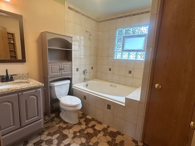 17131 Ozark Avenue, Tinley Park, IL 60477
