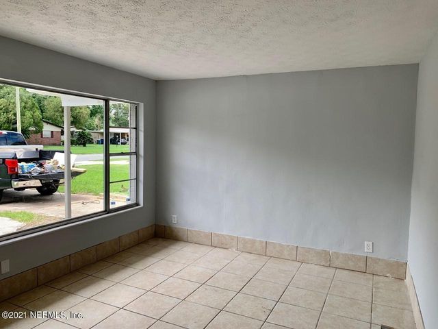8009 ARBLE Drive, Jacksonville, FL 32211