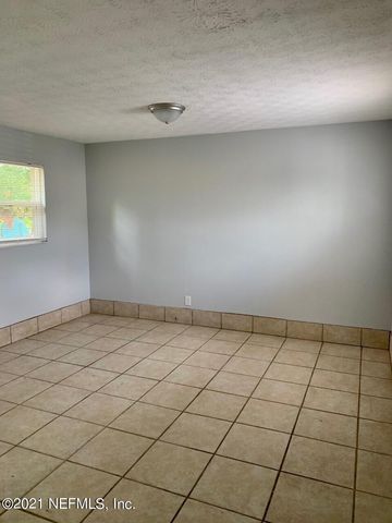 8009 ARBLE Drive, Jacksonville, FL 32211