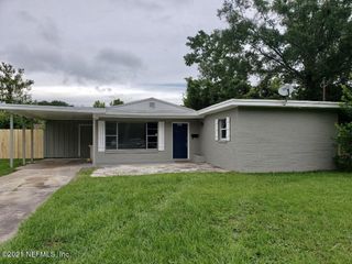 8009 ARBLE Drive, Jacksonville, FL 32211