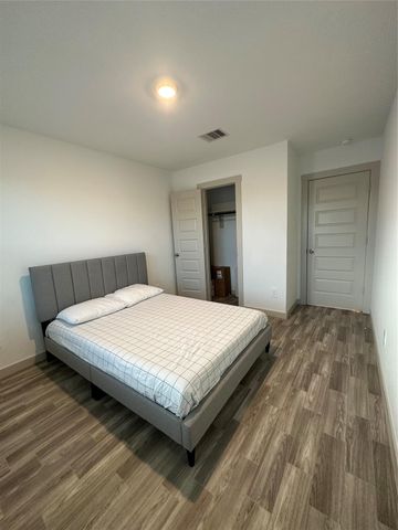 6823 Dell Vista Drive, Rosenberg, TX 77469