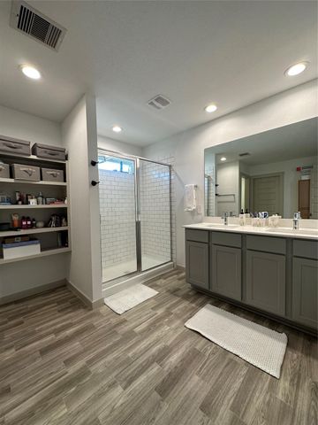 6823 Dell Vista Drive, Rosenberg, TX 77469