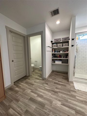 6823 Dell Vista Drive, Rosenberg, TX 77469