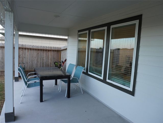 6823 Dell Vista Drive, Rosenberg, TX 77469