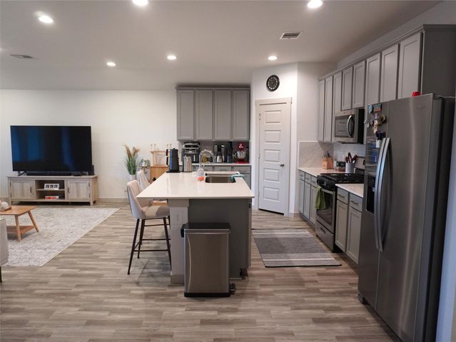 6823 Dell Vista Drive, Rosenberg, TX 77469