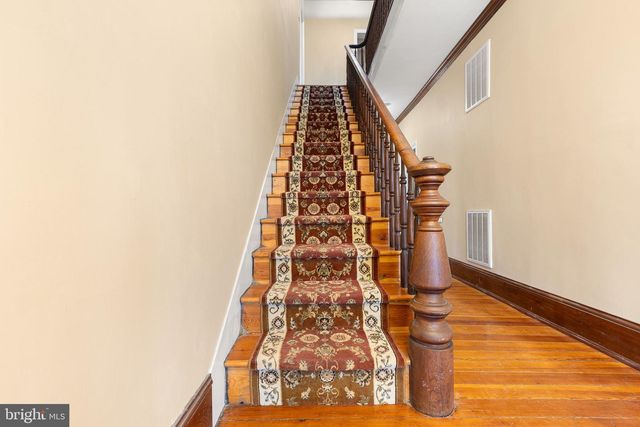 316 S MUHLENBERG ST, Woodstock, VA 22664