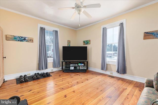 316 S MUHLENBERG ST, Woodstock, VA 22664