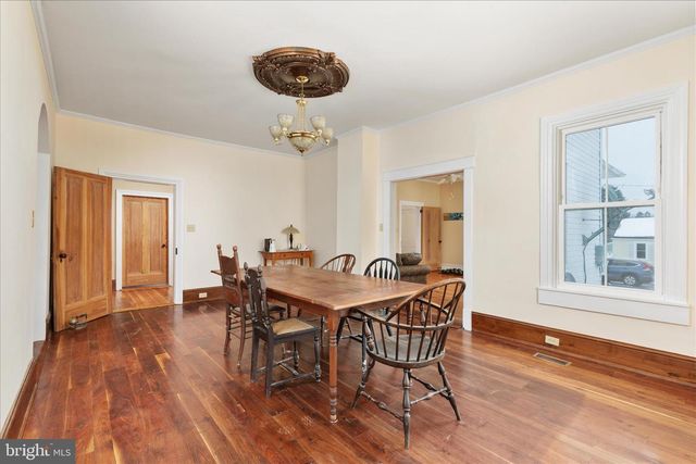 316 S MUHLENBERG ST, Woodstock, VA 22664