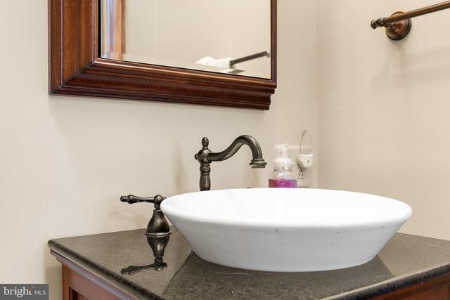 316 S MUHLENBERG ST, Woodstock, VA 22664