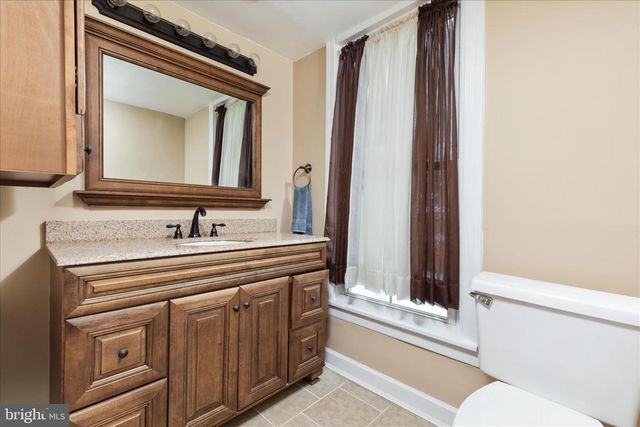 316 S MUHLENBERG ST, Woodstock, VA 22664