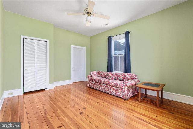 316 S MUHLENBERG ST, Woodstock, VA 22664