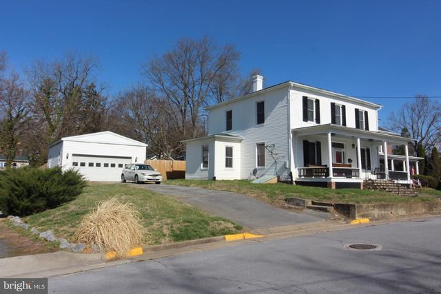 316 S MUHLENBERG ST, Woodstock, VA 22664