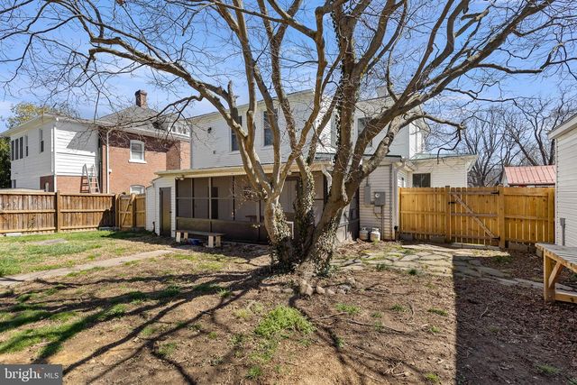 316 S MUHLENBERG ST, Woodstock, VA 22664