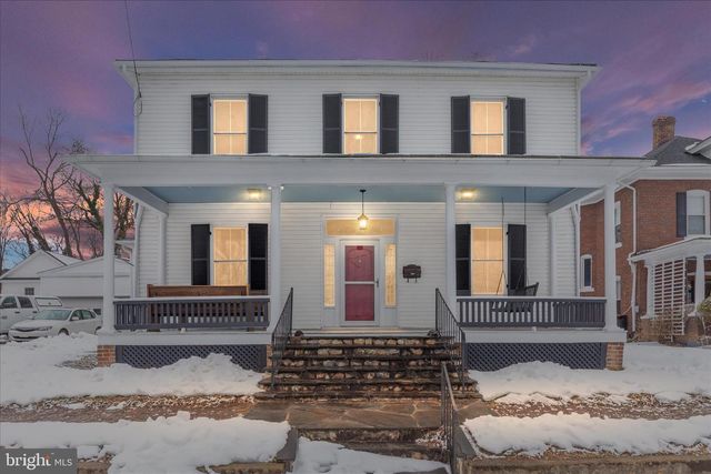 316 S MUHLENBERG ST, Woodstock, VA 22664