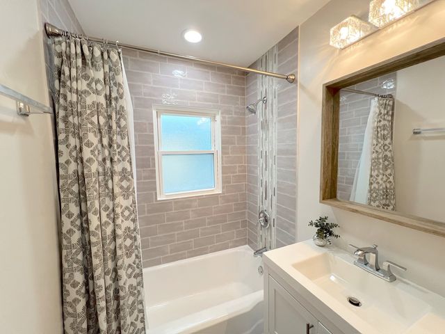 5320 S Madison Avenue, Countryside, IL 60525