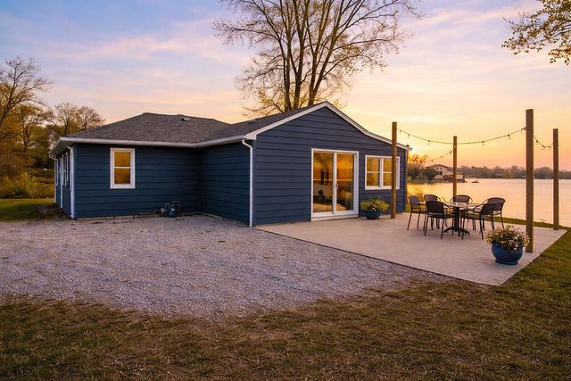 7715 N Spruce Lane, New Carlisle, IN 46552