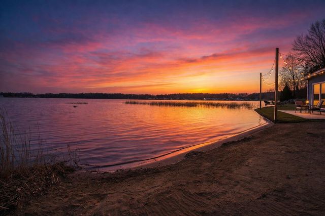 7715 N Spruce Lane, New Carlisle, IN 46552