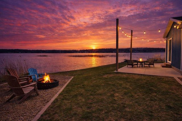 7715 N Spruce Lane, New Carlisle, IN 46552