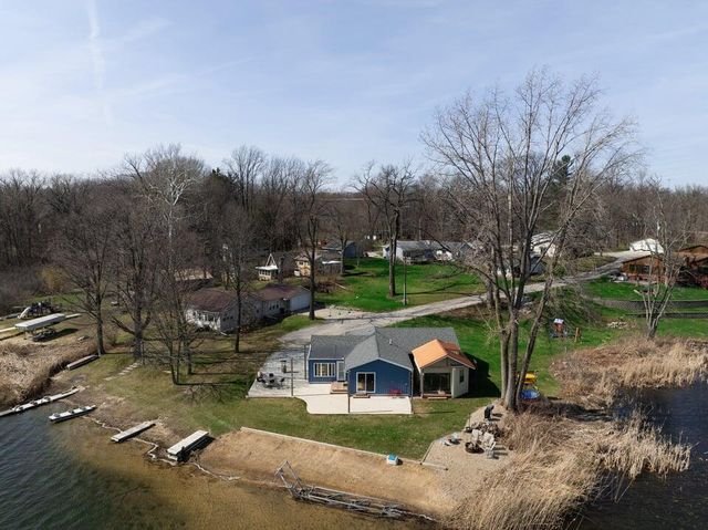 7715 N Spruce Lane, New Carlisle, IN 46552