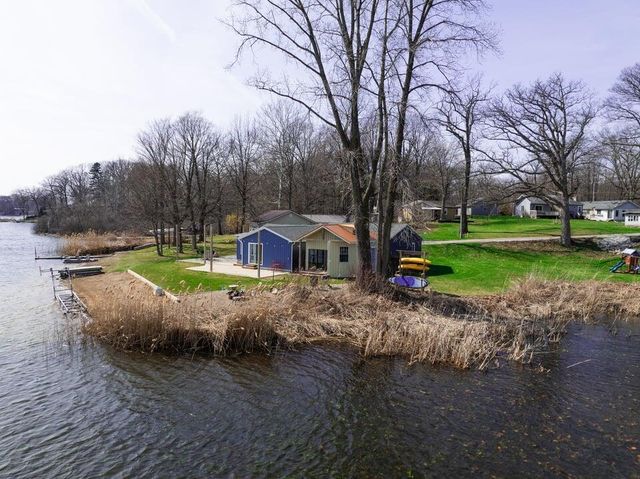 7715 N Spruce Lane, New Carlisle, IN 46552