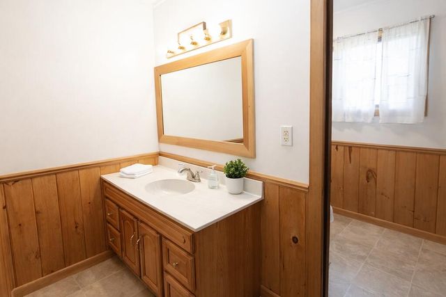 7715 N Spruce Lane, New Carlisle, IN 46552