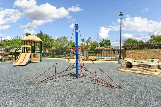 33942 Telstar Road, Yucaipa, CA 92399