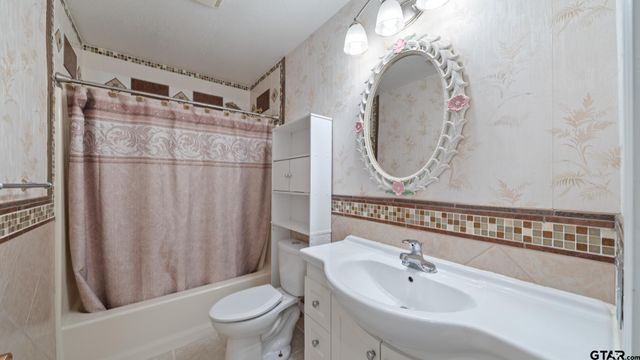 833 Vz County Road 4413, Ben Wheeler, TX 75754