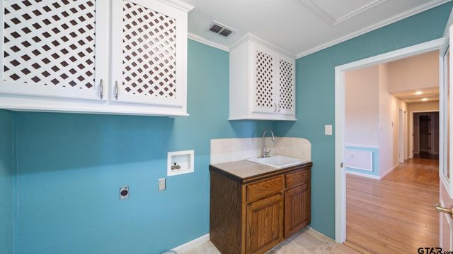 833 Vz County Road 4413, Ben Wheeler, TX 75754