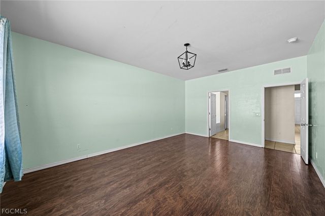 2210 SW 19th AVE, Cape Coral, FL 33991