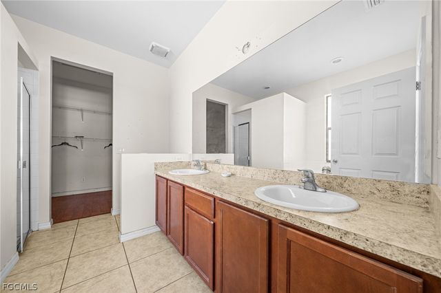 2210 SW 19th AVE, Cape Coral, FL 33991