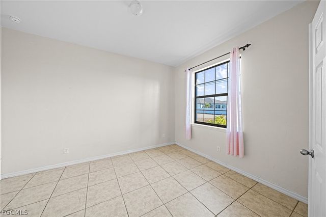 2210 SW 19th AVE, Cape Coral, FL 33991